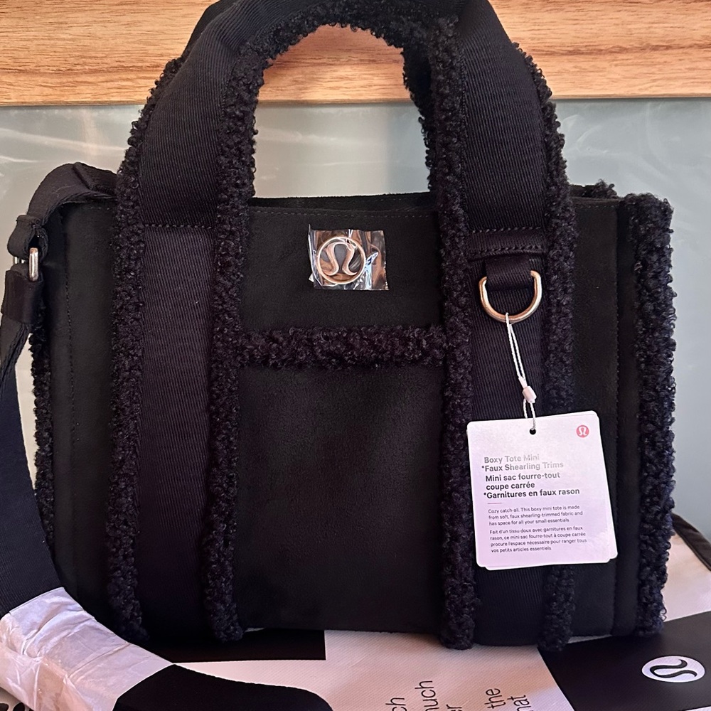 lululemon athletica Black Boxy Tote Mini with Shearling Trim